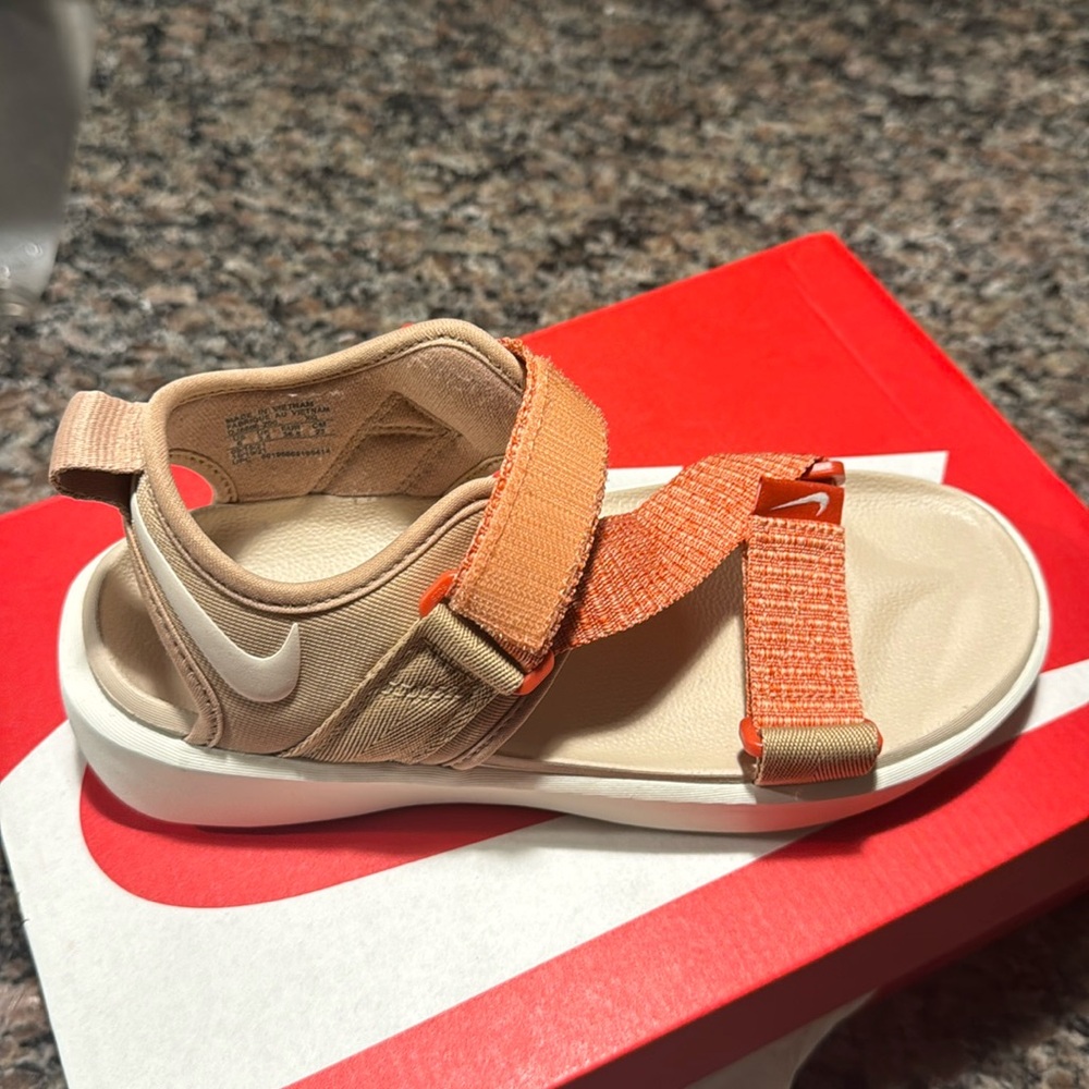 Nike Vista Sandal ‘Hemp’